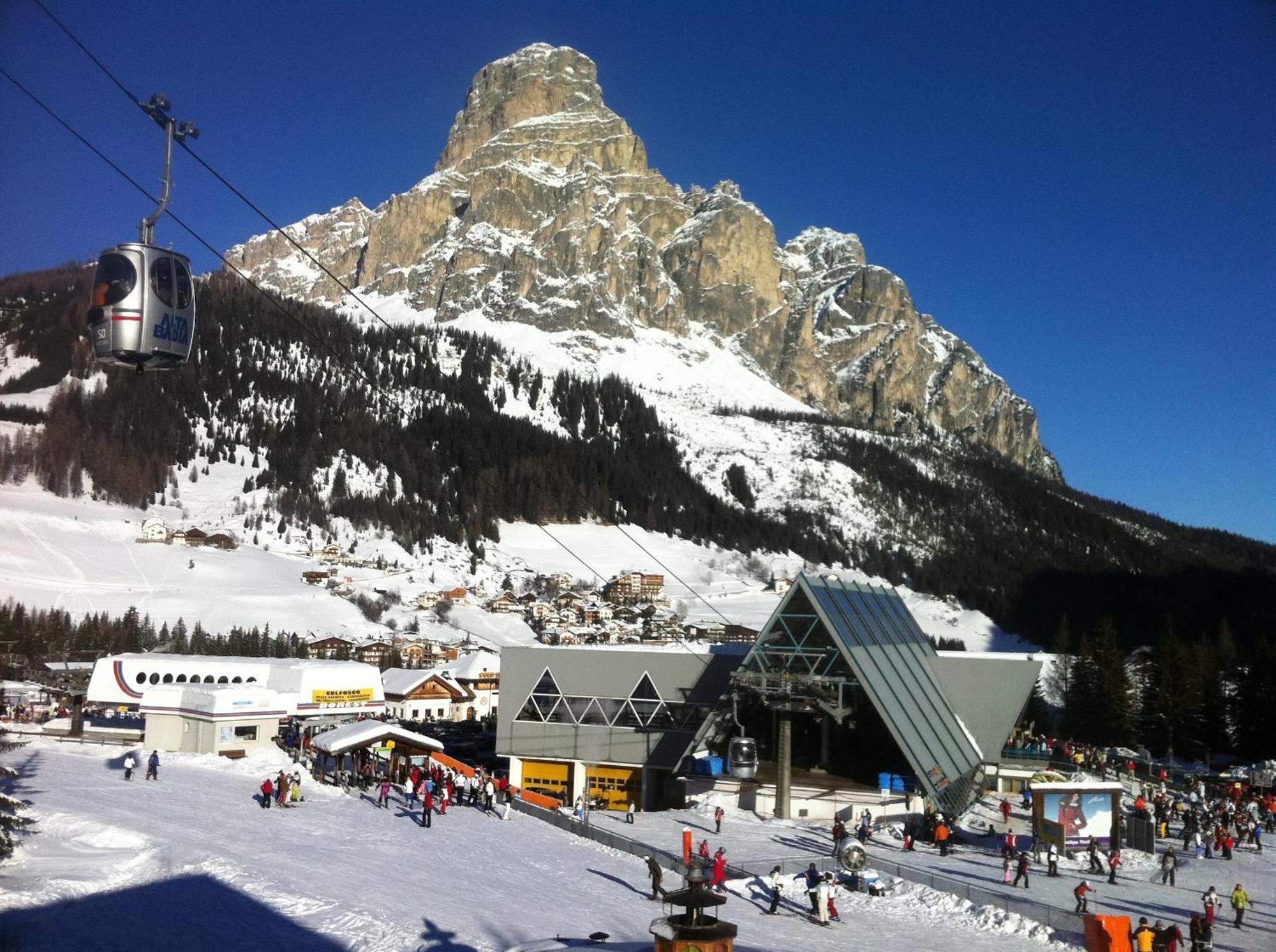 Garnì La Tranquillitè Hotel Corvara In Badia Esterno foto